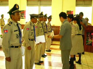 Ending ceremony for the weapons manual registration training